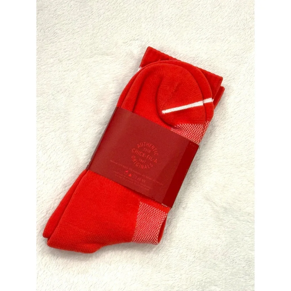 Chick-fil-A Originals Barbeque Rich & Bold Red Crew Socks New Novelty Unisex‎
